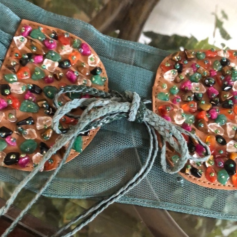 Vintage unique teal faux leather embellished belt - Picture 2 of 10